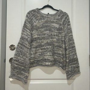 Cozy Universal Thread Knit Trumpet Sleeve Sweater - L